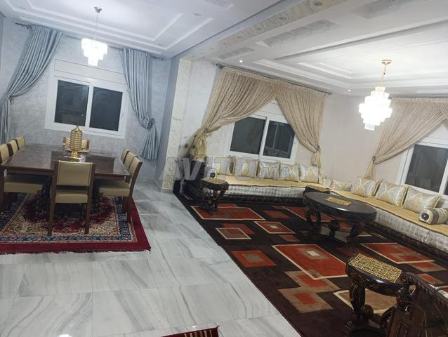 شقة للبيع 136 متر مربع في العيون