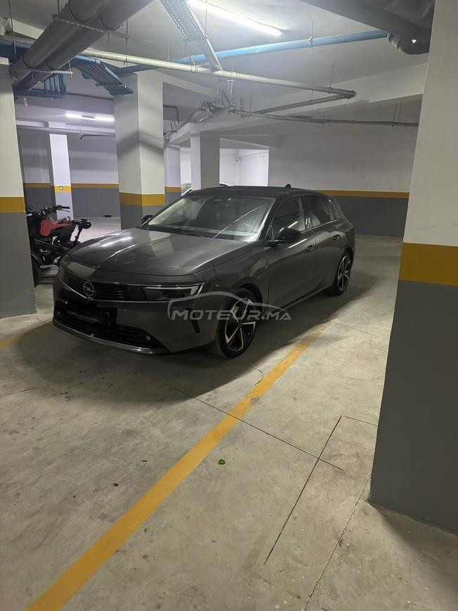 opel astra elegance 2023  très bonne etat