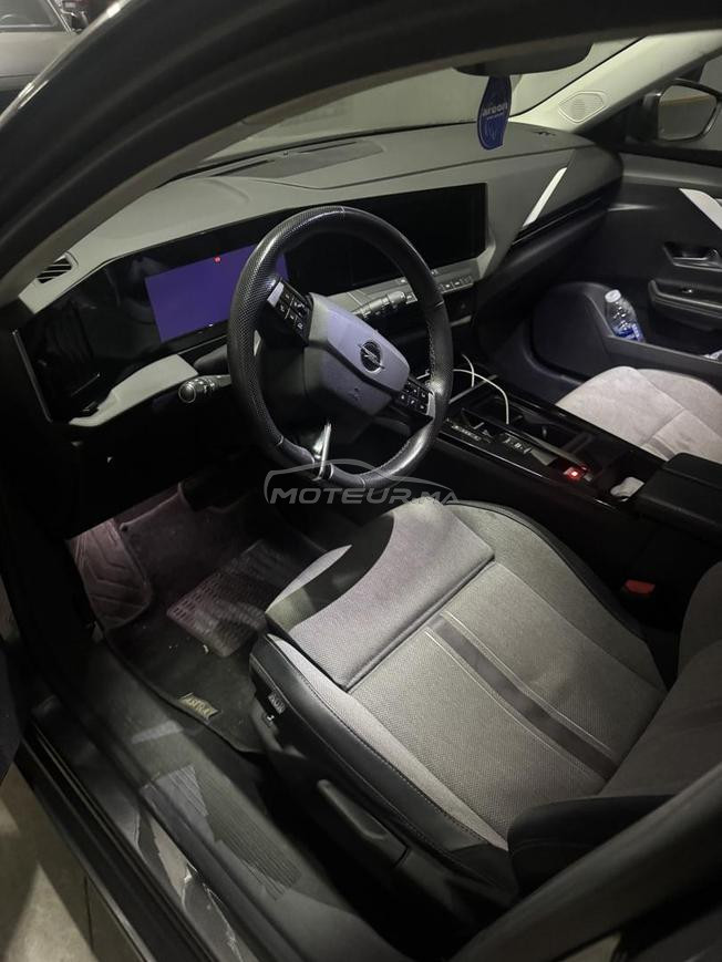opel astra elegance 2023  très bonne etat