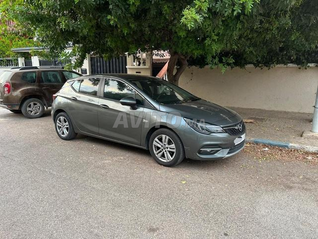 Opel Astra 2021 à faible kilométrage