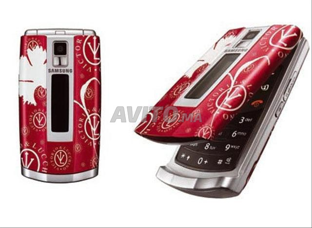 Samsung Sgh Z240 Victorio & Luccino