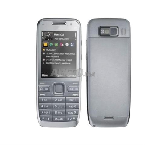 Nokia E52 Gris Assez Bon État plus Carcasse Bronze