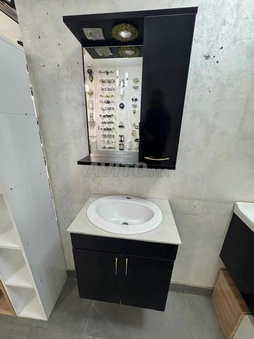 lavabo et placard
