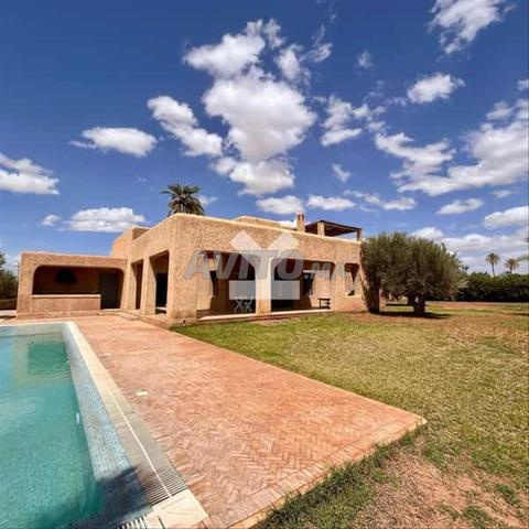 97699-فيلا للإيجار بـ 30000 درهم في دوار تامسنا