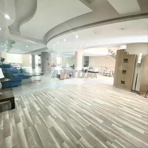 21646-محل للإيجار بـ 140000 درهم في راسين - 2