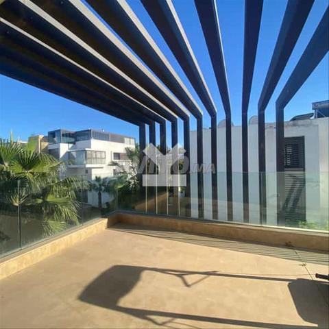 73047-فيلا للإيجار بـ 38000 درهم في سندباد - 2