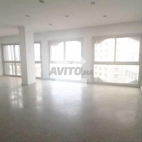 66938-مكتب للإيجار بـ 31200 درهم في Fonciere - 2