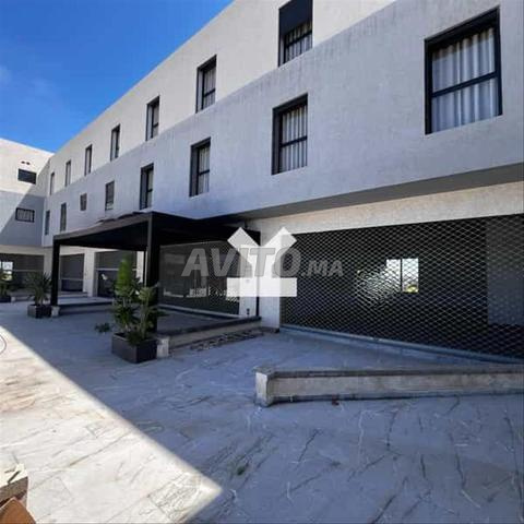 169850-محل للإيجار بـ 22000 درهم في ألماز (حي حسان)