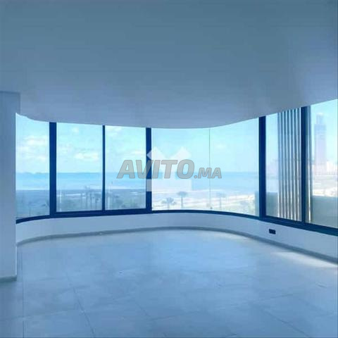 167398-مكتب للإيجار بـ 20000 درهم في عين الدياب