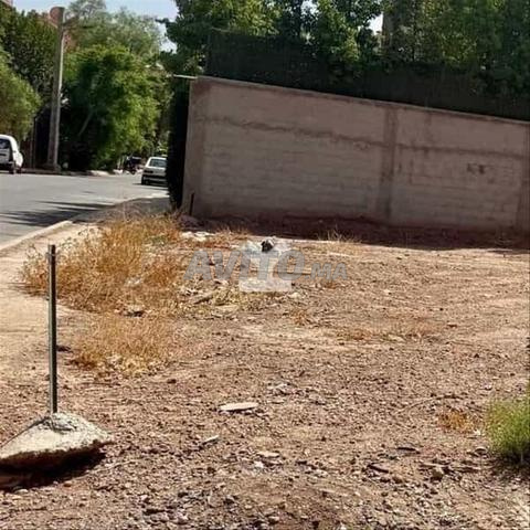 156647-بيع أرض في مراكش حي المنارة بمساحة 415