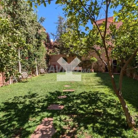 83192-Vente Villa à Marrakech Amerchich de 350 m²