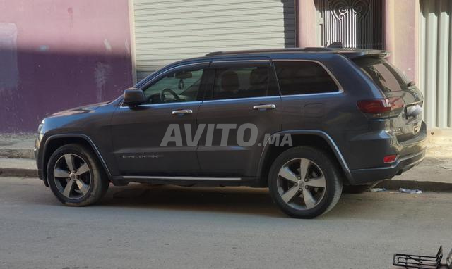 جراند شيروكي أوفرلاند نسخة أمريكية