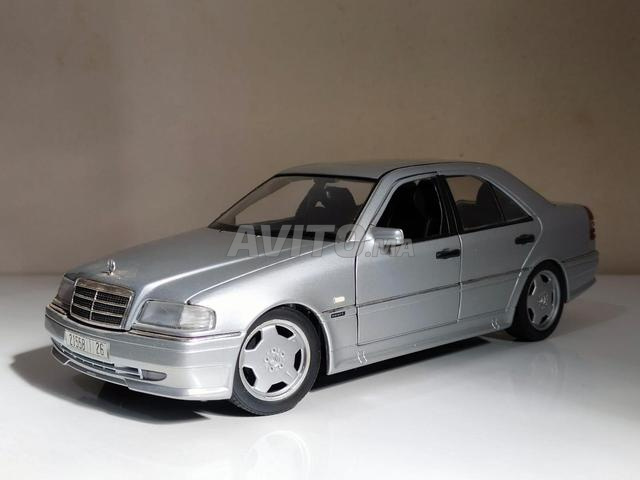 سيارة تحف مصغرة 1/18 - 2