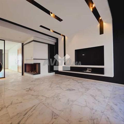 30013-بيع شقة في الدار البيضاء المندارونة بمساحة 269 متر مربع