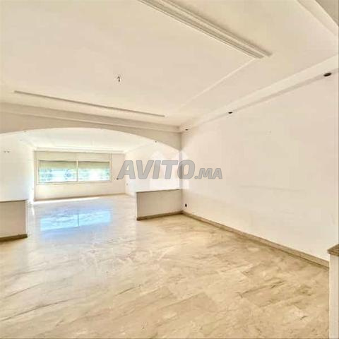 37917-بيع شقة في الدار البيضاء بوزجور بمساحة 234 متر مربع