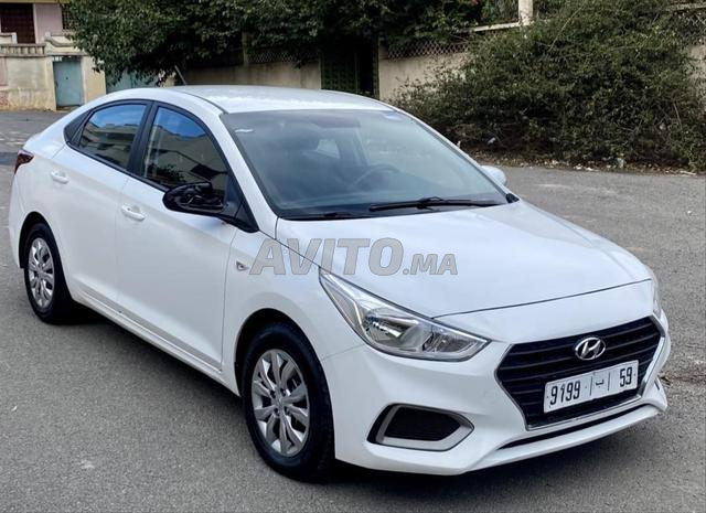 Hyundai Accent ديزل أوتوماتيكي