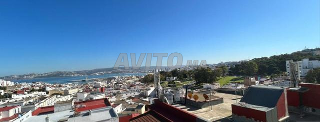 شقة مطلة على البحر للإيجار في وسط طنجة