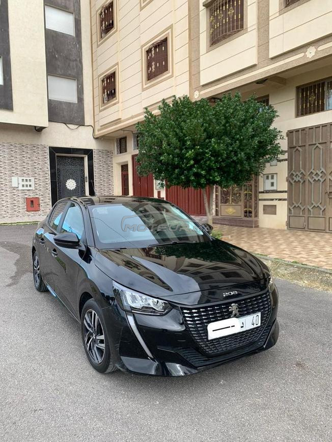 Peugeot 208 Diesel 2023 à Tanger