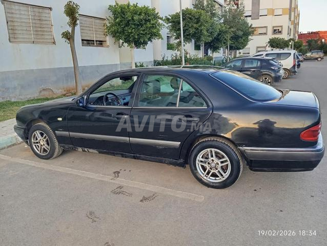 Mercedes-Benz 250 Diesel Manuelle 1996 - 2