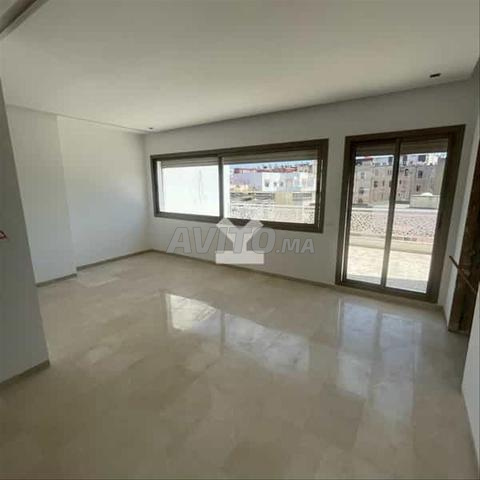 6070-بيع شقة في الدار البيضاء درب عمر بمساحة 123 م²