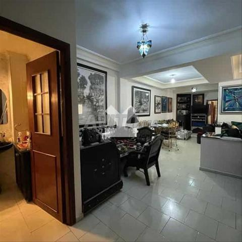 7149-بيع شقة في الدار البيضاء بوركون (أنفا) من 1 - 2