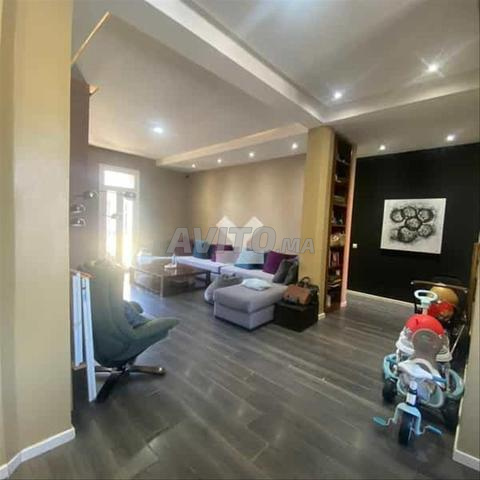 59242-بيع شقة في الدار البيضاء درب عمر بمساحة 115 متر مربع