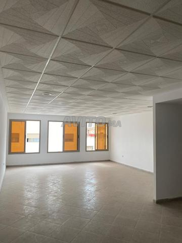 📍 موقع لوحة مكتب 65 متر مربع - المعمورة