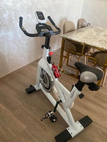 Vélo spinning neuf