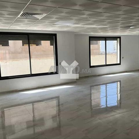 142795-بيع مكتب في الدار البيضاء عين السبع بمساحة 98 م