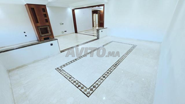 شقة 190 متر مربع 4 غرف في كاليفورنيا - 2