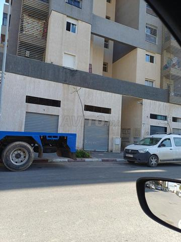 مرآب للإيجار