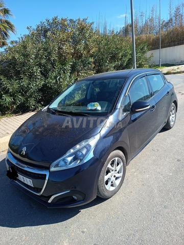 Peugeot 208 modèle 2019 toutes options