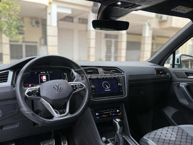 VOLKSWAGEN TIGUAN R LINE