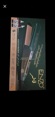 مملس الشعر اينزو الاحترافي