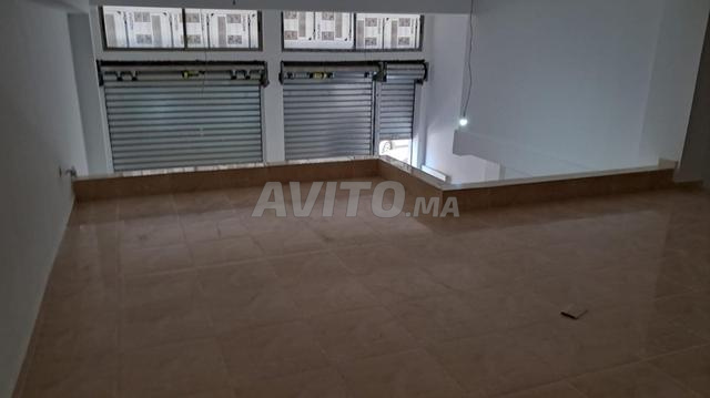 Magasin 100m à louer à Sidi Maarouf Hay Ouroud