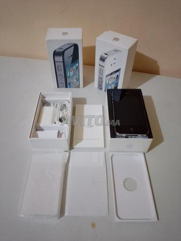 iPhone 4 et 4S Excellent État Tous Accessoires - 2