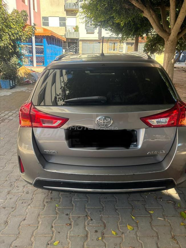 Toyota auris lbi3 ba9a mziana 
