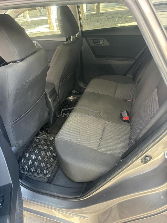 Toyota auris lbi3 ba9a mziana 