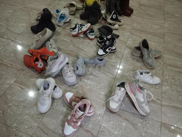 ملابس وأحذية في حالة جيدة