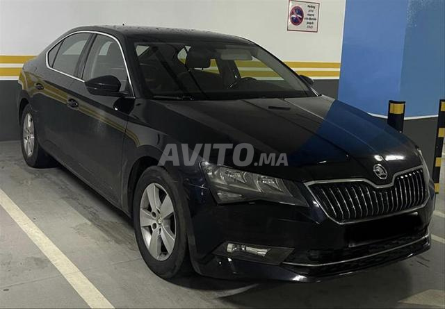 Skoda Superb Diesel Automatique 2018 à Rabat