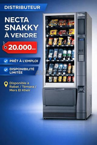 DISTRIBUTEURS AUTOMATIQUES NECTA SNAKKY ÉTAT PRO