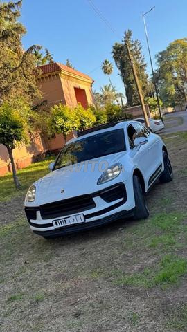 Porsche Macan Essence Automatique 2022 à Agadir