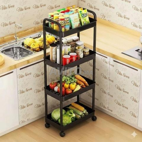 Chariot de service à roulettes, 4 étagères, rangement multifonctionnel.