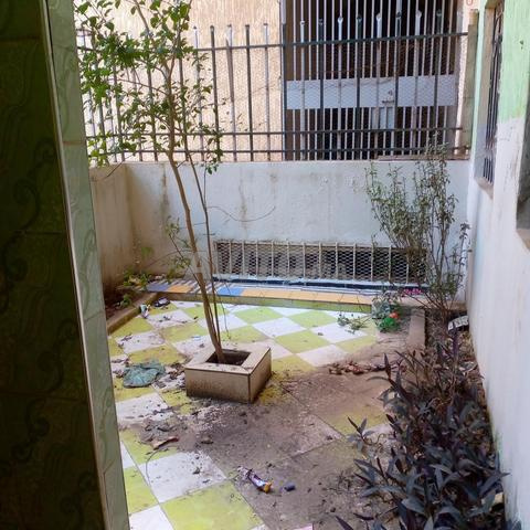 Appartement en rez-de-chaussée à louer près de la gare routière, 80 mètres