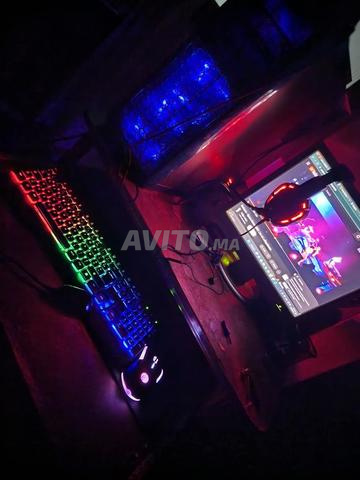 PC bureau rayzen Clavi Souris Ecran Casque