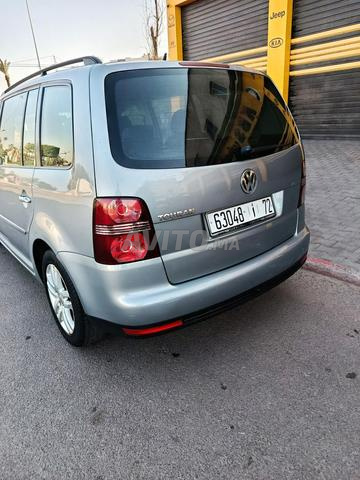 Volkswagen Touran modèle 2009 déd12 tout opts