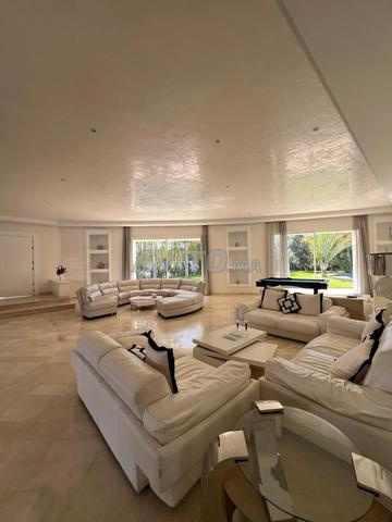 بيع فيلا فاخرة في السويسي - 2