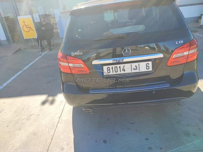 voiture en bonne etat moteur original mercedes  