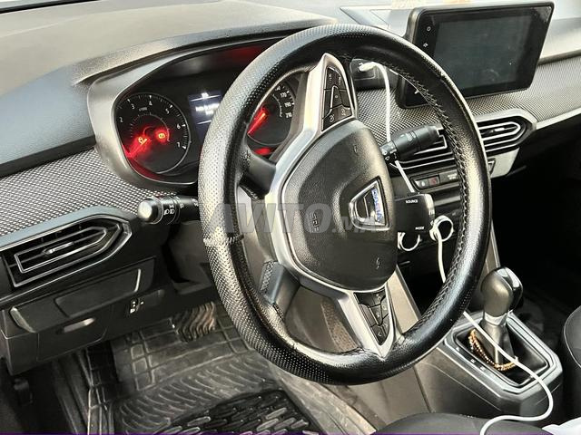 للبيع داسيا لوغان إيسونس، موديل 2021 - 2