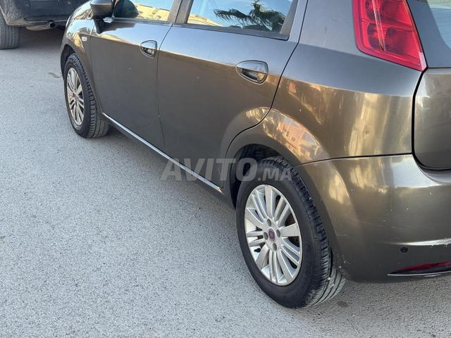 Fiat Punto Essence Automatique 2010 à El Jadida